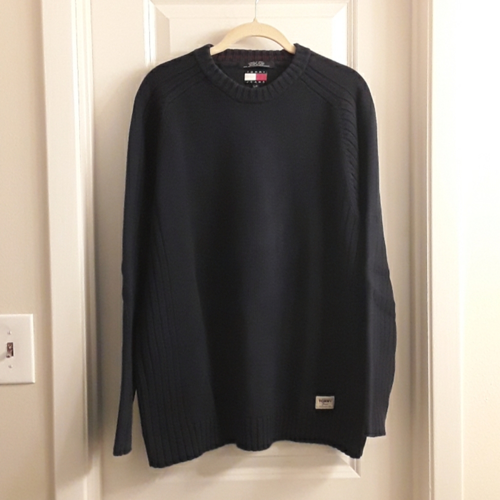Men's pullover sweater